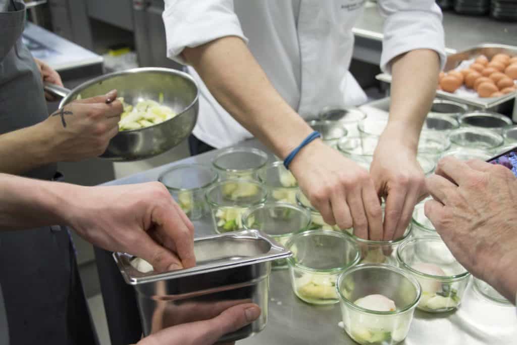 Wachsei, Onsen-Ei im August und Maria mit Spargel und Schwarzer Trüffel.